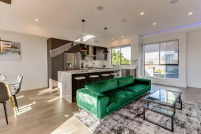 Modern 4 Bedroom Masterpiece With Rooftop Deck